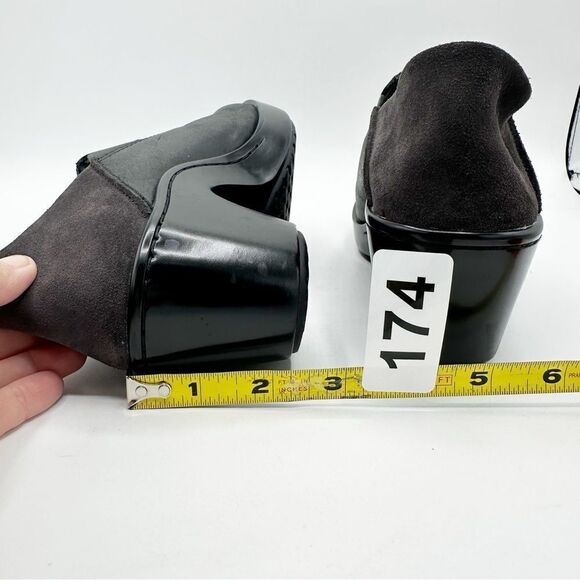 Ariat Women’s‎ Black Kickback Comfort Clog Mule Closed Back Sz 6.5M - Picture 12 of 15